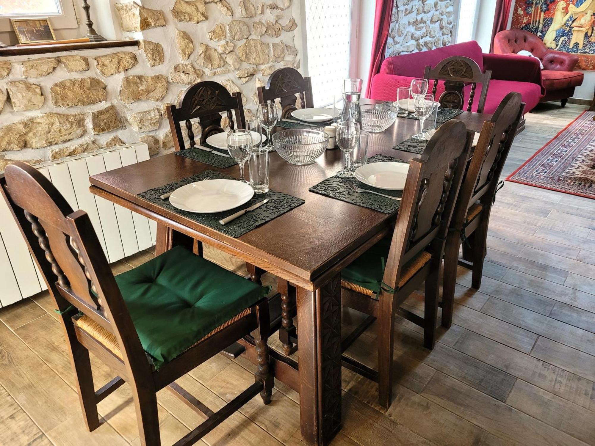 La Demeure Des Maraudeurs -10Min Disney-Jardin & Bbq Villiers-sur-Morin Esterno foto